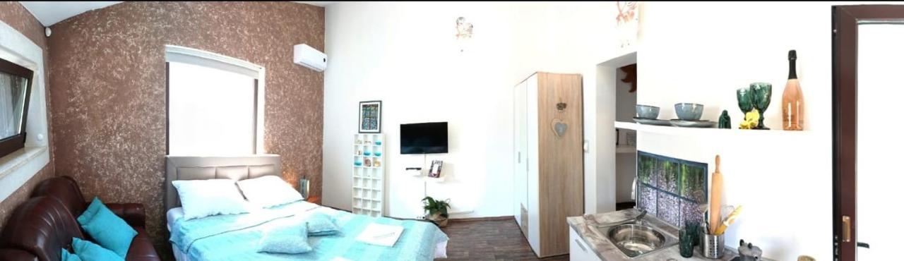 Studio Oliva - Free Parking Pula Exterior foto